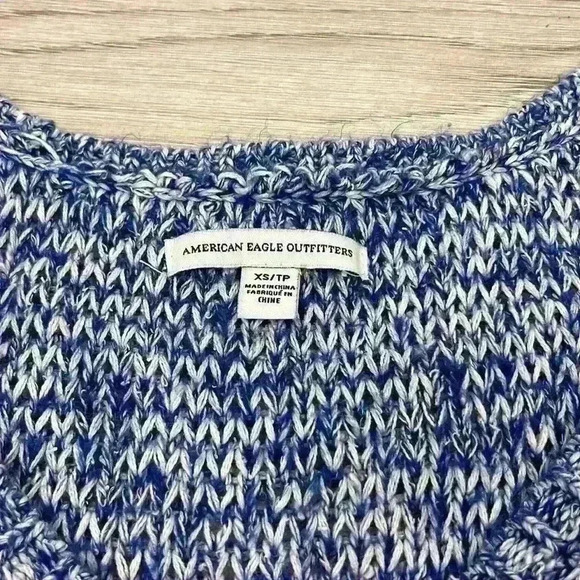 American Eagle Blue & White V-Neck Pullover Sweater Size XS - Picture 7 of 8
